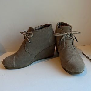 Tom’s Wedges 7.5 Great Condition